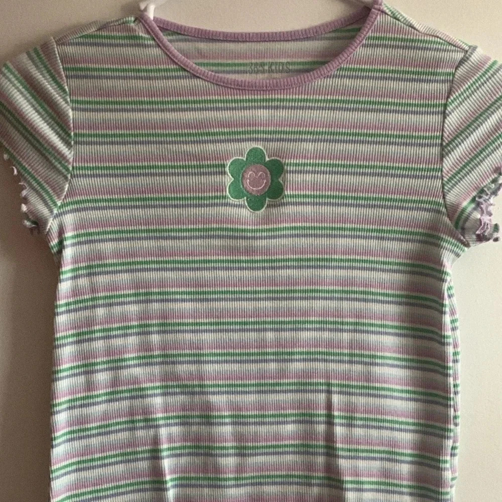 Girls size 8 Top